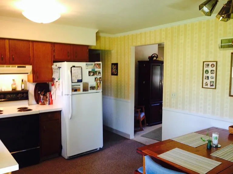 112 Oak Rd — Photo 4