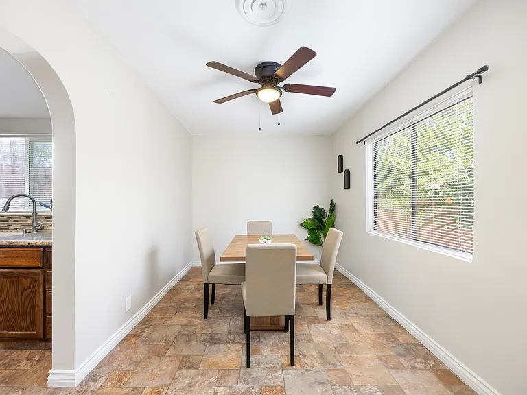 2803 Hawthorne Ave #B — Photo 12