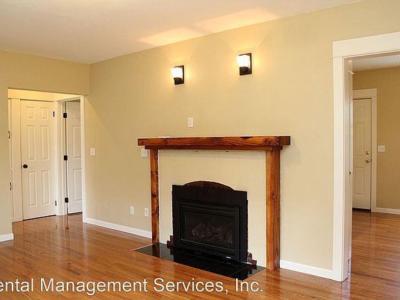 3rd image of 1772 NE Lombard St #10418702