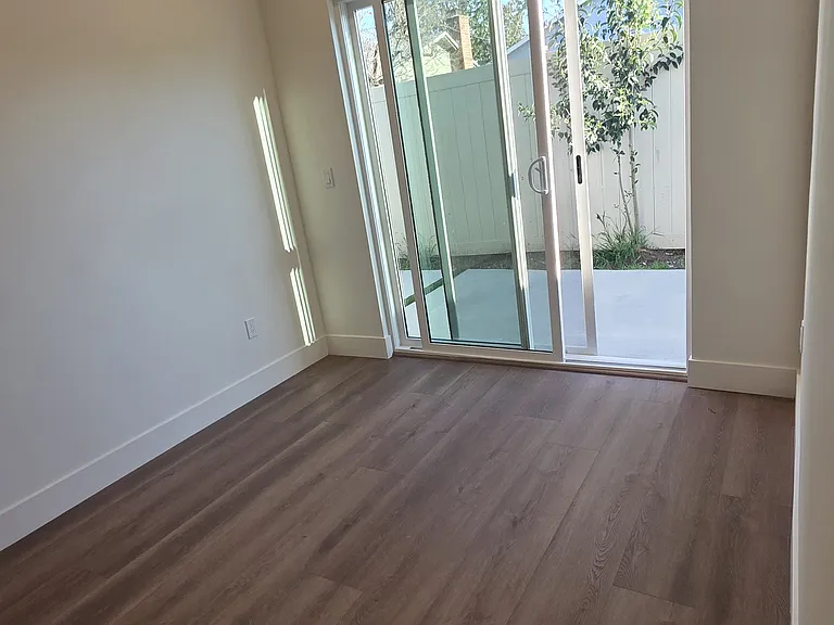22730 Mariano St — Photo 23