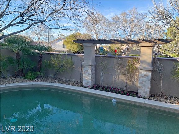 4th image of 2022 Hobbyhorse Ave