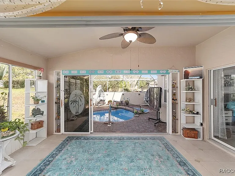 1819 W Nicole Dr — Photo 8