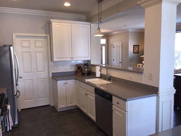 3rd image of 200 Wilmore Dr