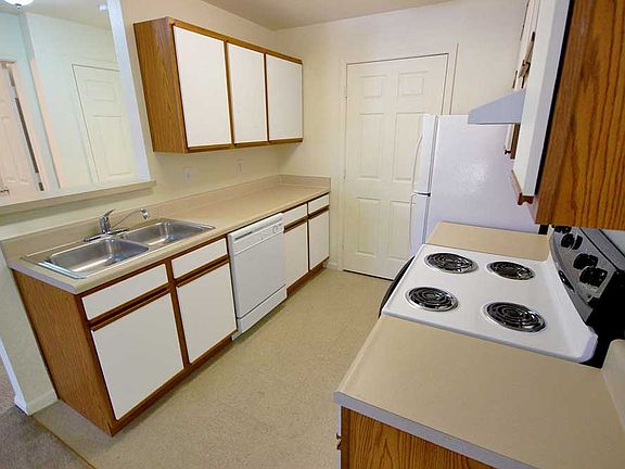 2nd image of 3215 Joey Way #4f78fe0c0