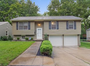 8000 Mercier St, Kansas City, MO 64114