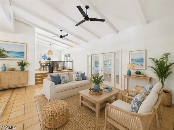 794 Hydrangea Dr, North Fort Myers, FL 33903