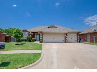15201 Cardinal Nest Dr, Edmond, OK 73013