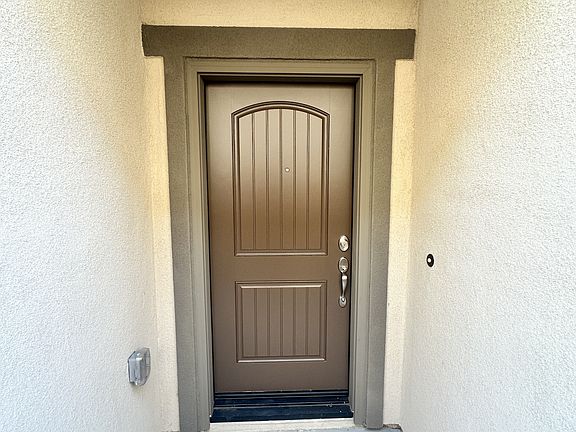 3rd image of 120 N Larson Ave