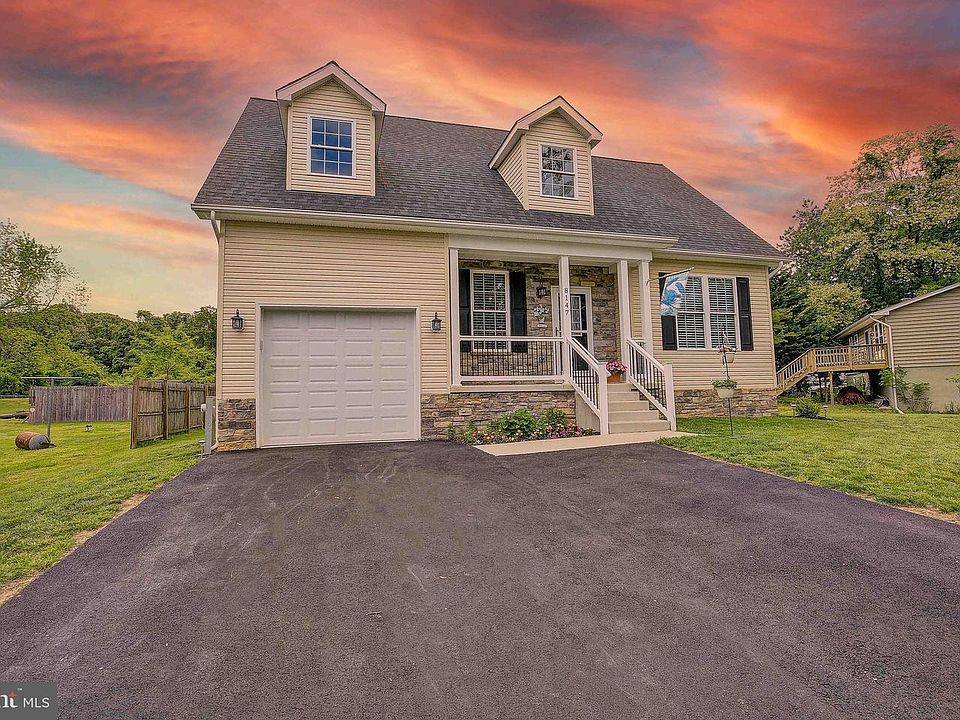 1st image of 8147 Forest Glen Dr