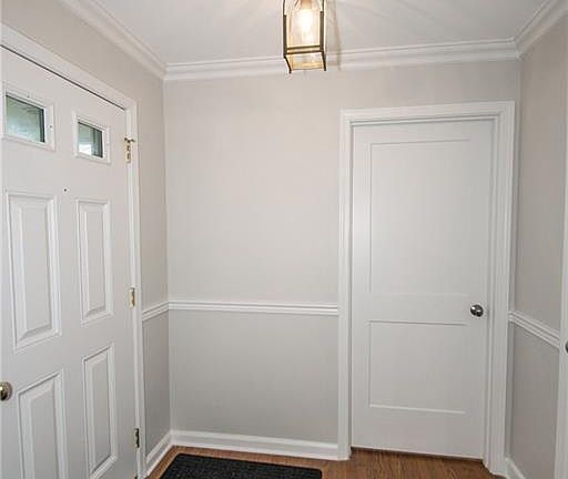 4th image of 814 Forest Boulevard South Dr