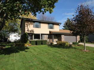 15320 W Fenway Dr, New Berlin, WI 53151