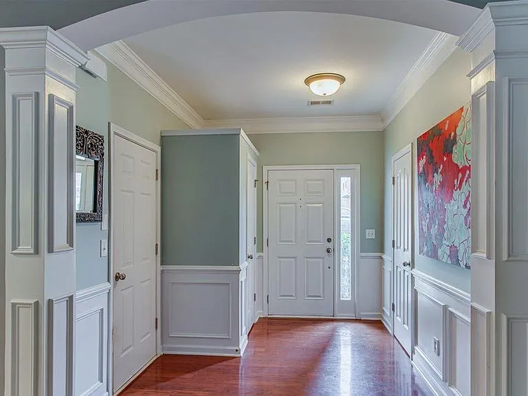 6 Parkwalk Dr — Photo 2