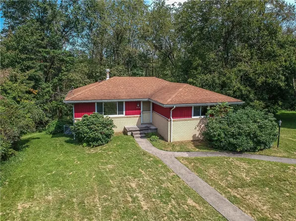 194 Woodridge Dr, Beaver, PA 15009