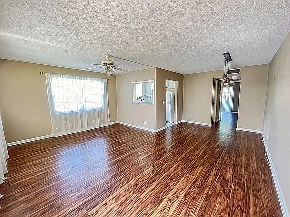 2nd image of 48 Windsor C