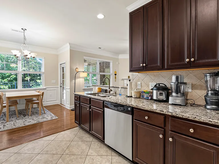 222 Langford Valley Way — Photo 5