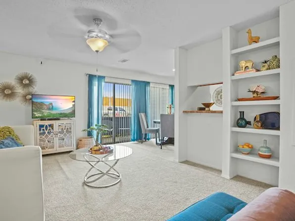 Windsail Apartments