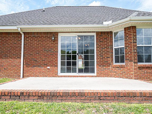 5th image of 237 Orangepark Dr