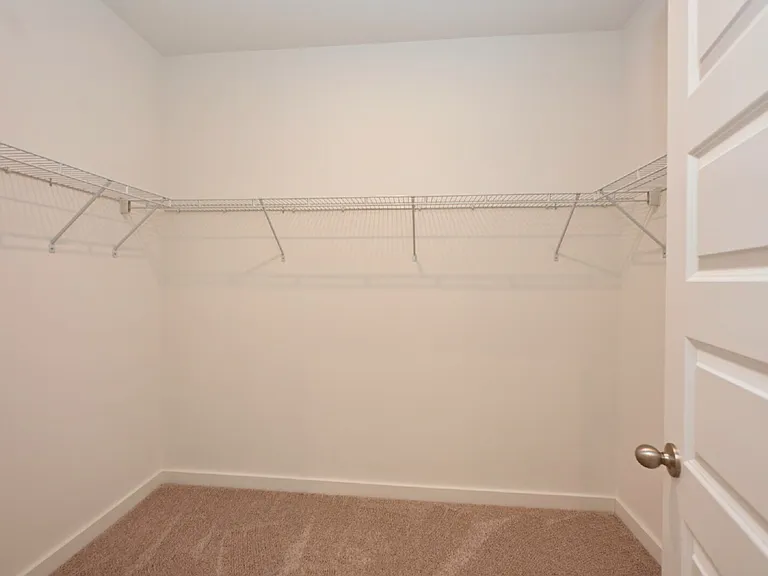7187 Sutton Dr — Photo 22