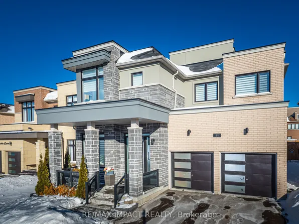 11 Larkin Ln, Clarington, ON L1C 3K3