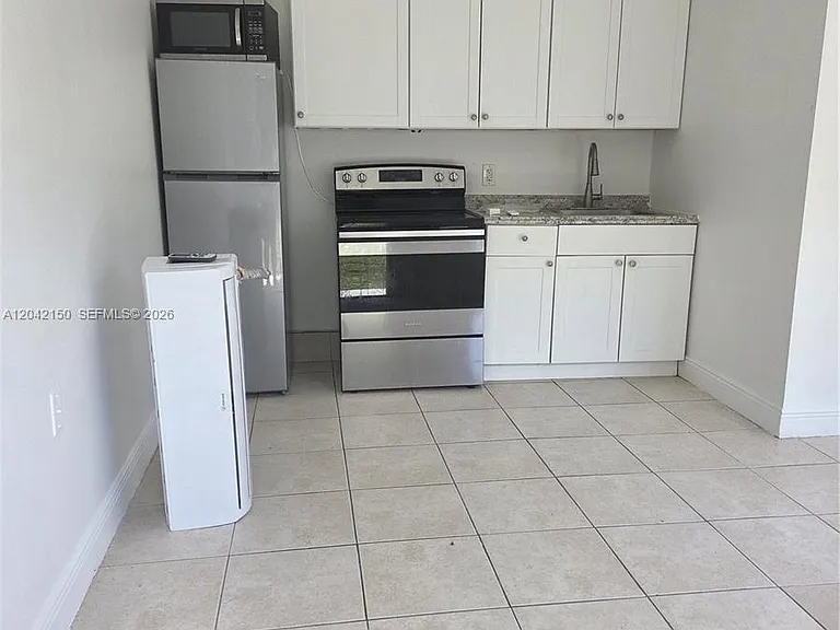 16 Allen Rd #EFFICIENCY — Photo 2