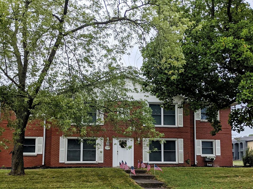 1st image of 2460 Parkwood Dr Unit 2