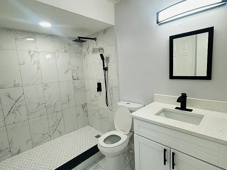 648 Pyramid Ave — Photo 22