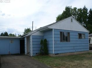 1869 F St, Springfield, OR 97477