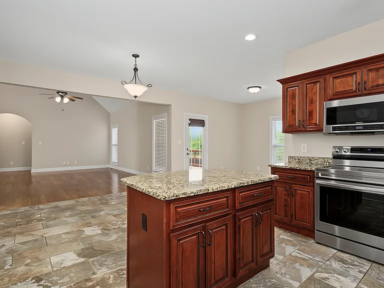 1537 Green Grove Way — Photo 16