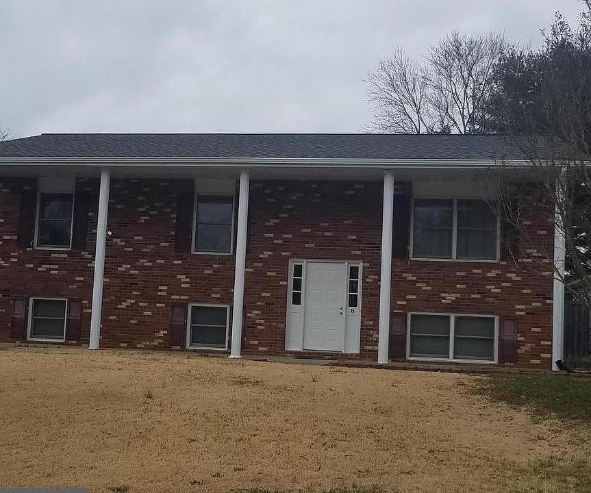 1st image of 8 Vesta Dr
