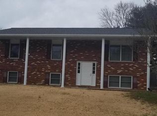 8 Vesta Dr, Fredericksburg, VA 22405