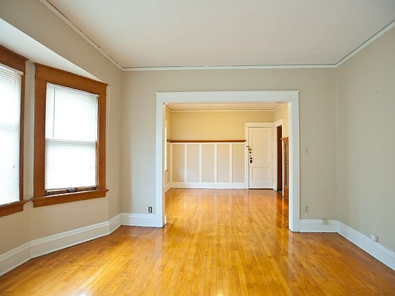 3rd image of 2904 N Bartlett Ave #5