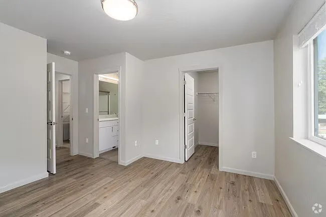 10652 N May Ln — Photo 15
