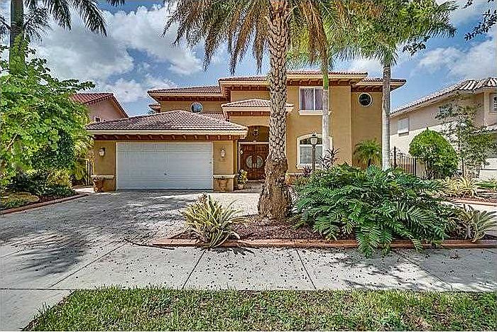 1st image of 8235 NW 163rd St