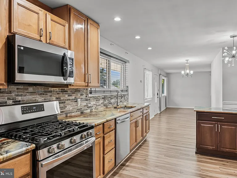 32 Larkin Rd — Photo 10
