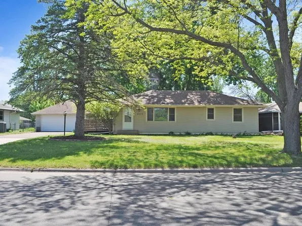 8233 Belden Blvd, Cottage Grove, MN 55016
