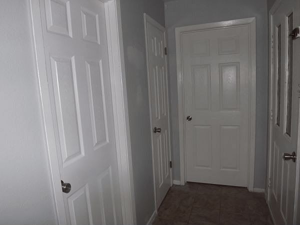 1st image of 20A S Commonsway Dr