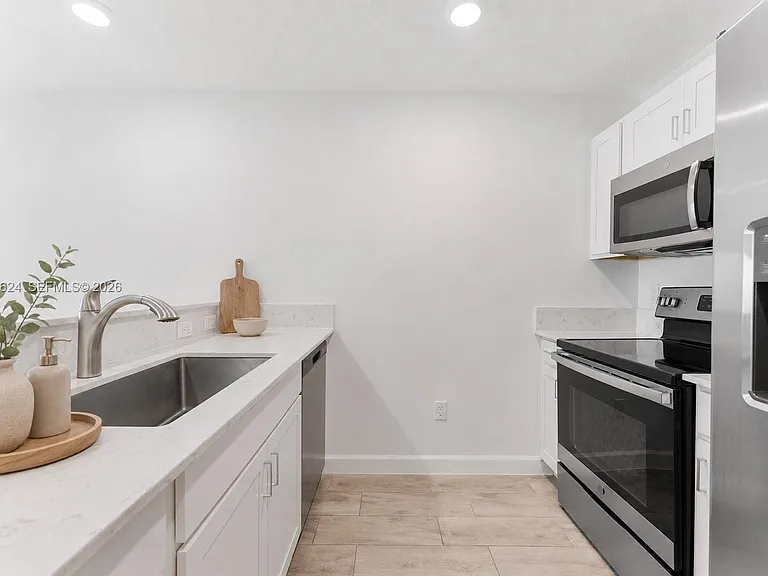 5010 Genove Pl #5010 — Photo 28