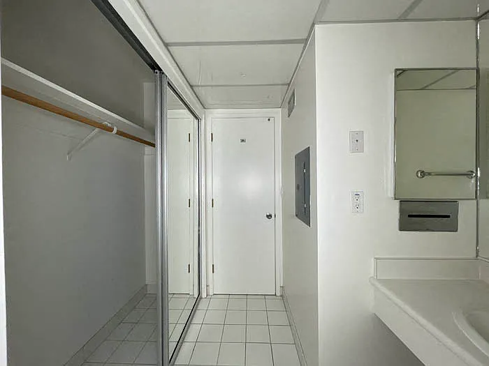 431 Dinahs Ct — Photo 12