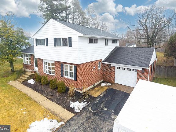 3rd image of 149 Conestoga Rd