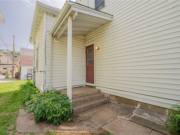 4th image of 1007 S Barstow Street #1 & 2