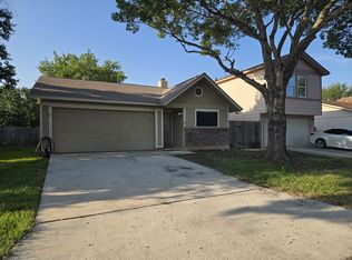 9418 Valley Rock, San Antonio, TX 78250
