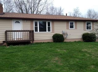 304 Woodlawn Cir, Howard, OH 43028