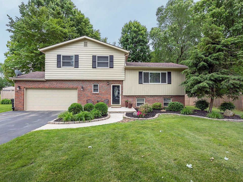 1st image of 33 Betts Dr SW
