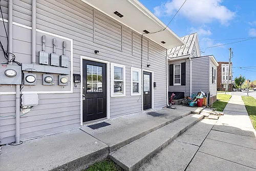 700 Motter Ave #B Photo 1