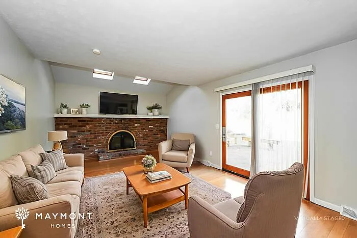7172 Grantham Way — Photo 10