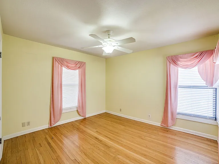 244 Halcyon Pl — Photo 17