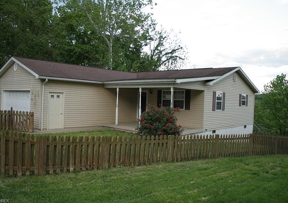 2nd image of 1615 Ridgeway Ave
