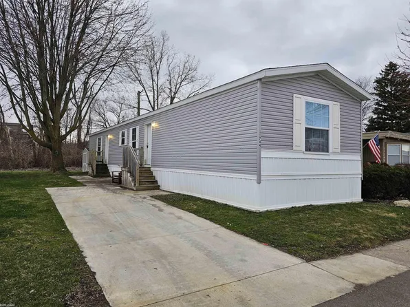 11744 Cascade Cir, Romeo, MI 48065