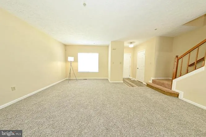 12819 Carousel Ct — Photo 18