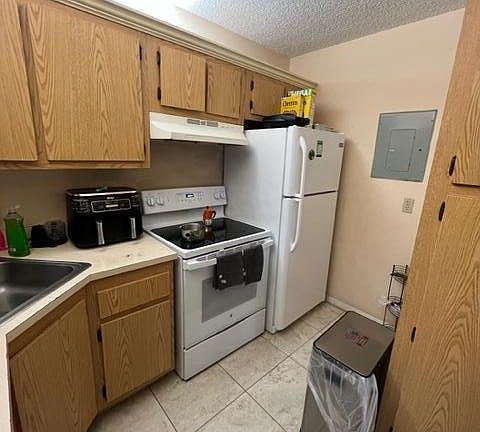 4th image of 205 Foxtail Drive #B2